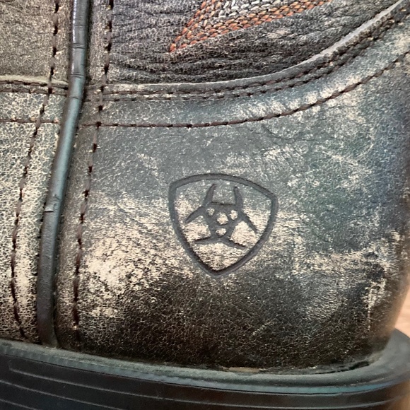 Men’s size 8D Ariat brown cowboy boots with decorative stitching - Picture 8 of 11